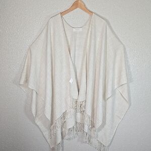 Mer|Sea Cream Fringe Open Poncho Shawl Style